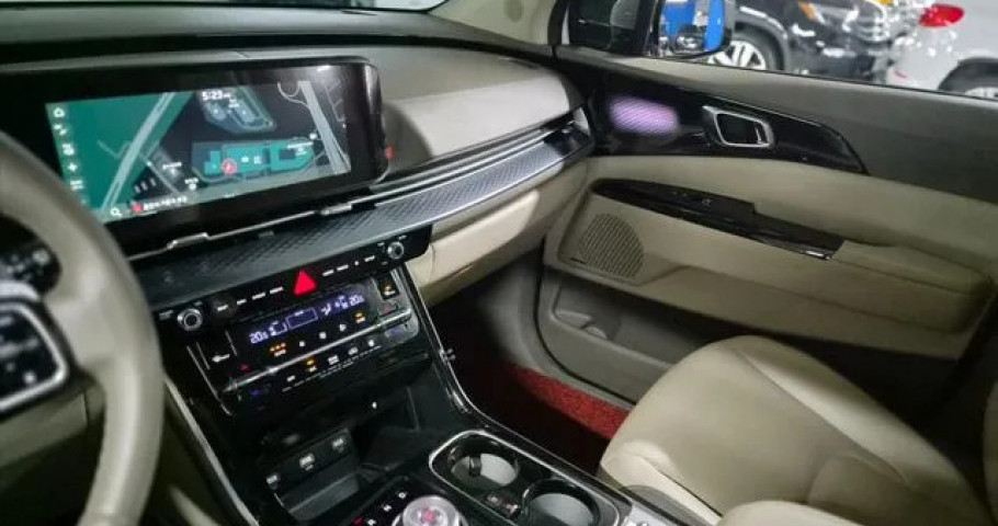 Kia Carnival 