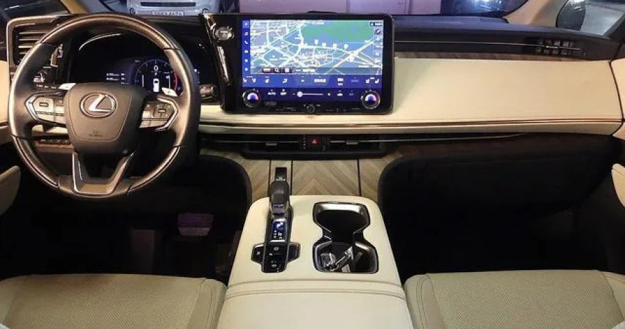 Lexus Lm 