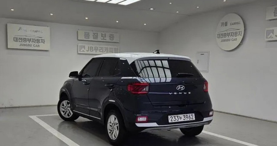 Hyundai Venue 