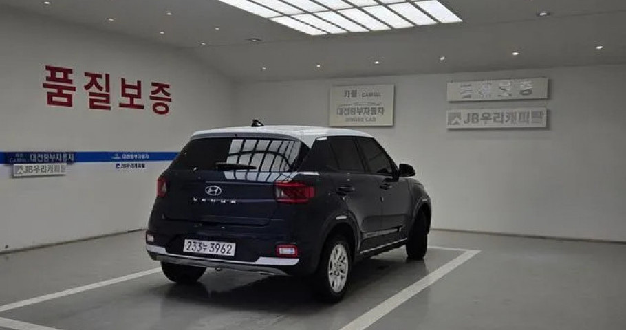 Hyundai Venue 