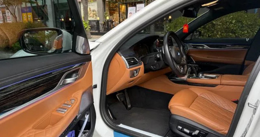 Bmw 7-Series 