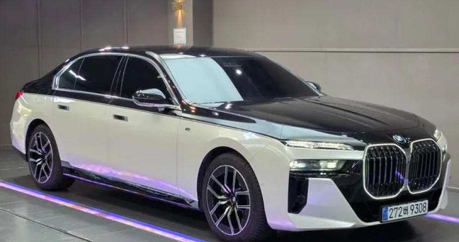 Bmw 7-Series 
