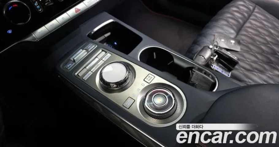 Genesis Gv70 
