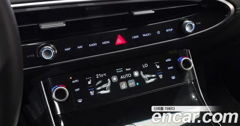 Genesis Gv70 