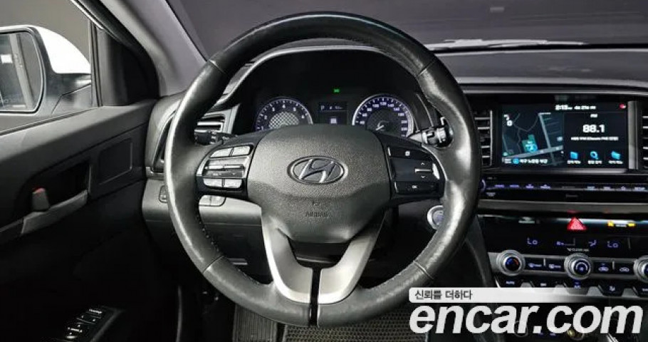 Hyundai Avante (Elantra) 