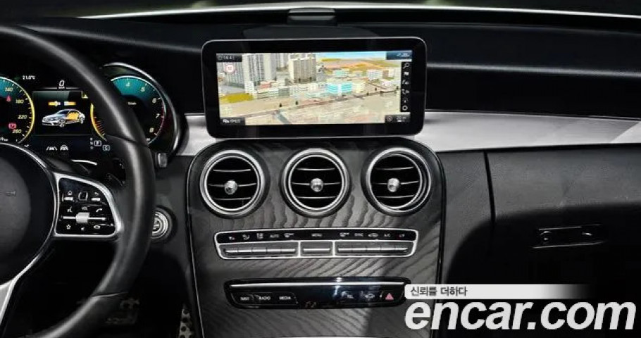 Mercedes-Benz C-Class 