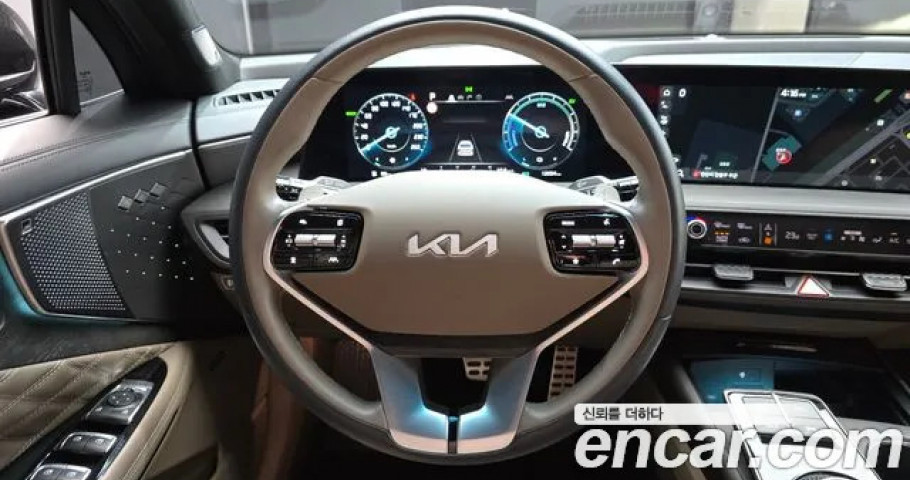 Kia K8 