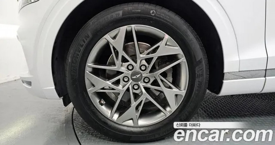 Genesis Gv70 