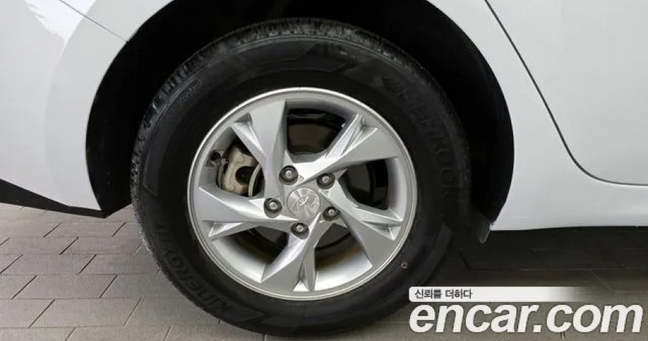 Hyundai Avante (Elantra) 