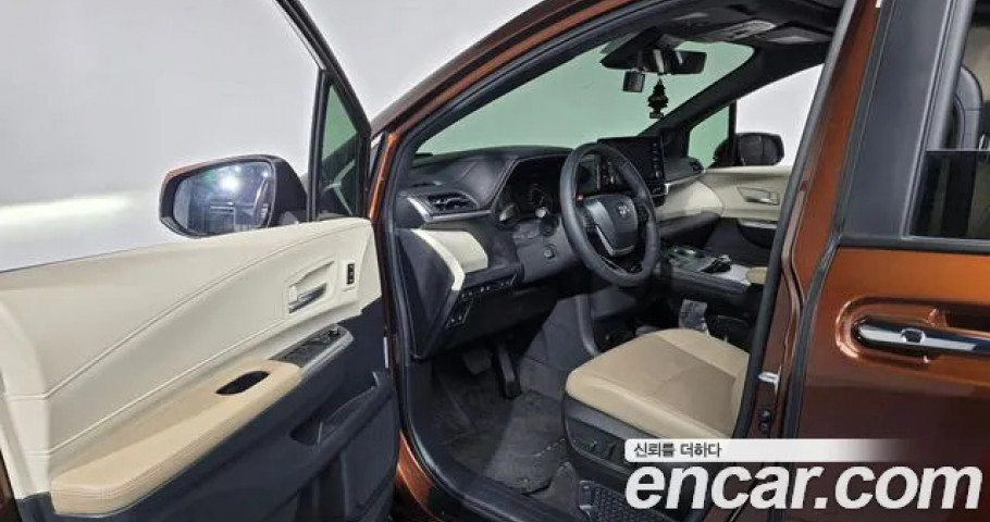Toyota Sienna 