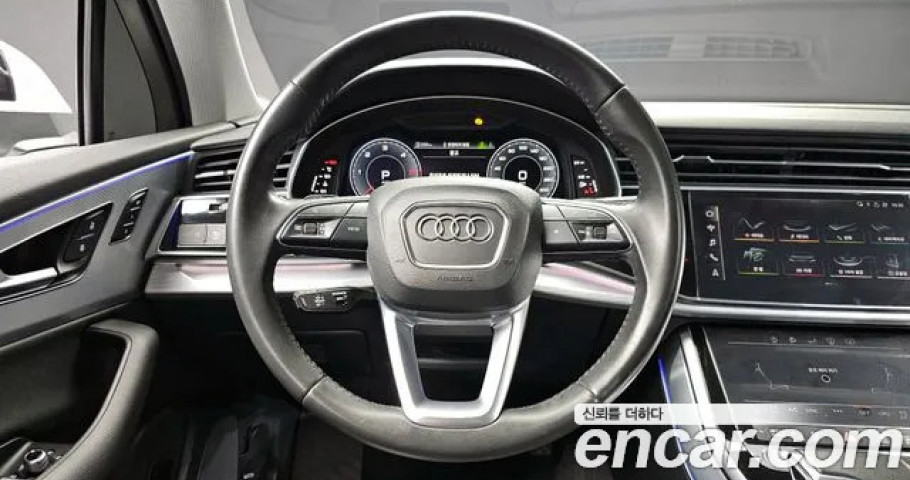 Audi Q7 
