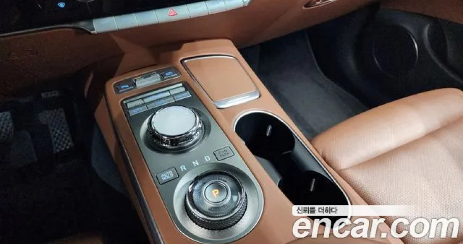Genesis Gv70 