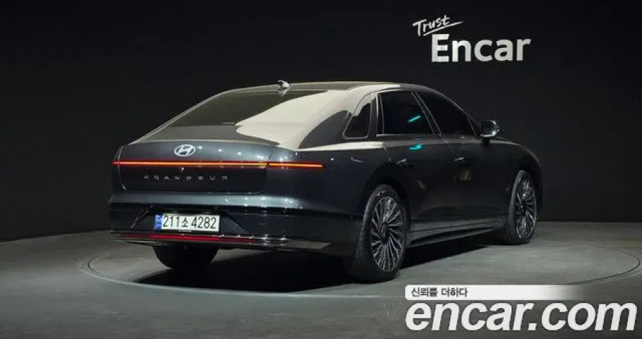 Hyundai Grandeur 