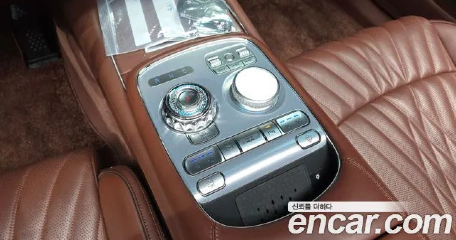 Genesis G90 