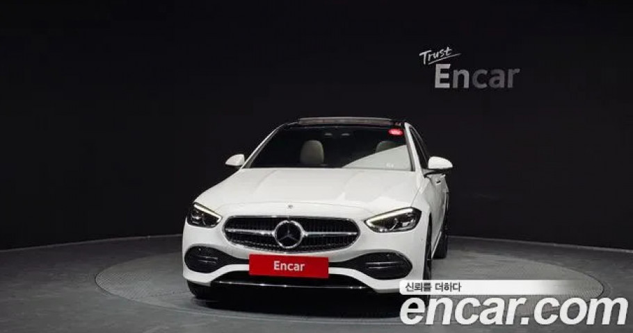 Mercedes-Benz C-Class 
