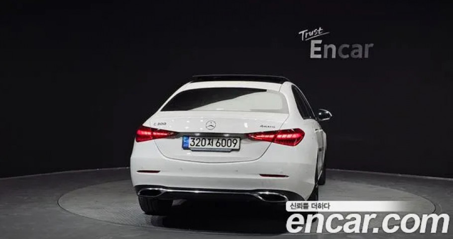 Mercedes-Benz C-Class 