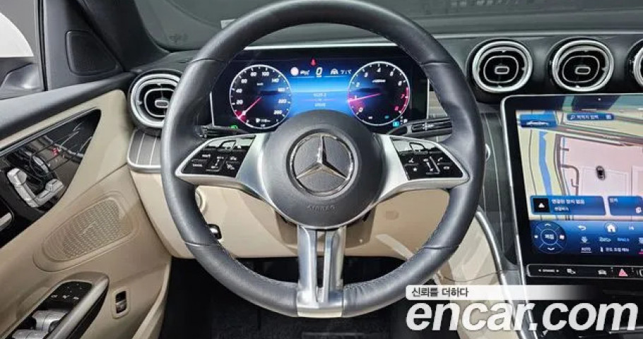 Mercedes-Benz C-Class 