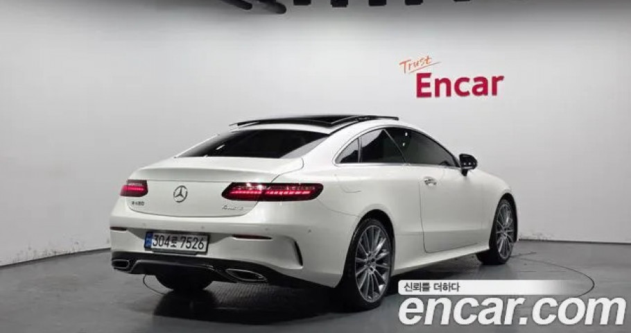 Mercedes-Benz E-Class 