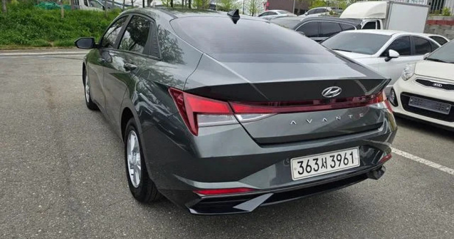 Hyundai Avante (Elantra) 