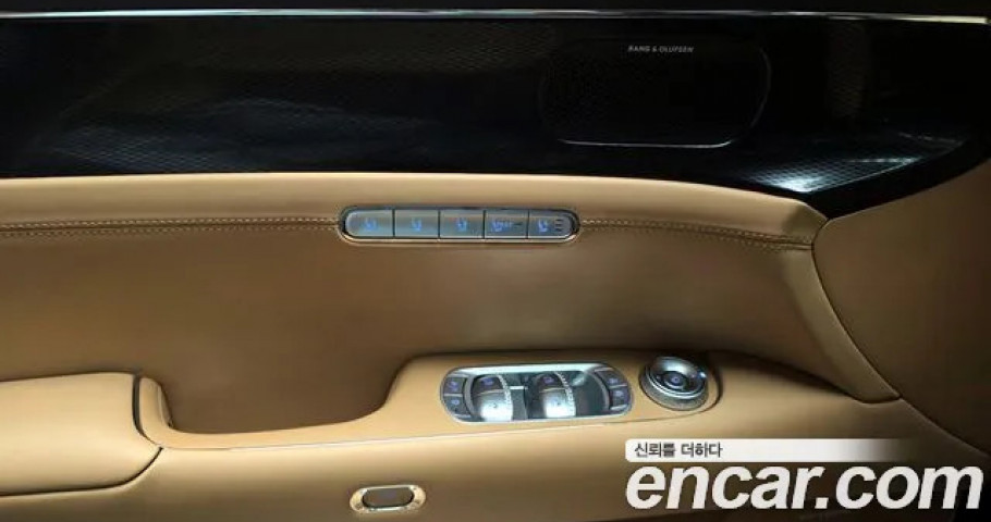 Genesis G90 
