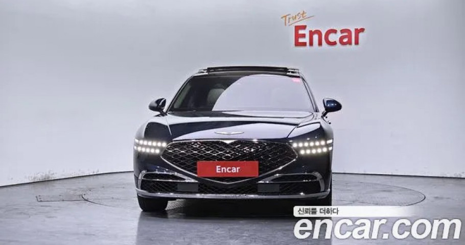 Genesis G90 