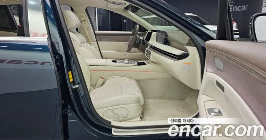 Genesis G90 