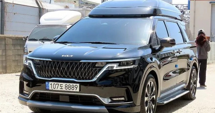 Kia Carnival 
