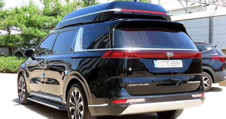 Kia Carnival 