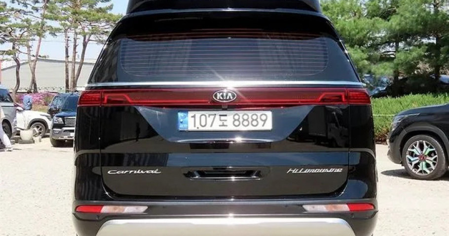 Kia Carnival 