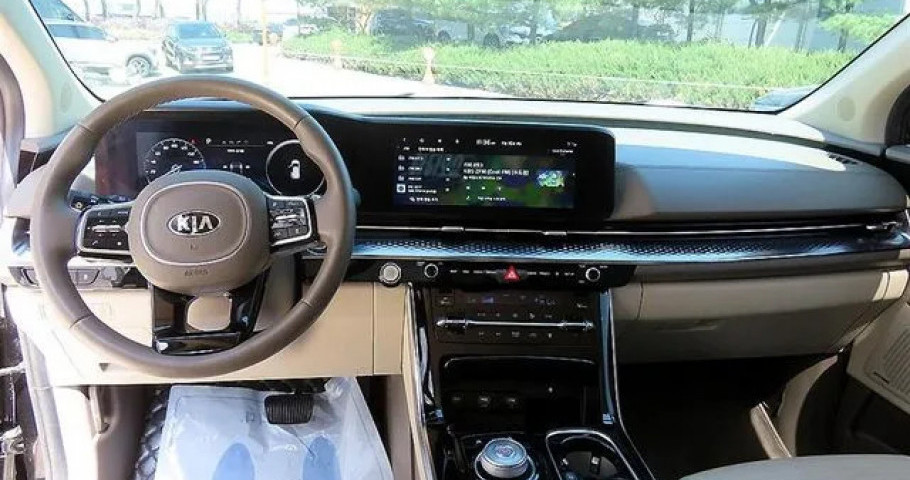 Kia Carnival 