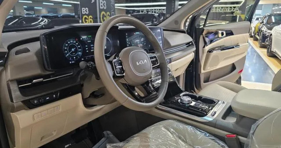 Kia Carnival 