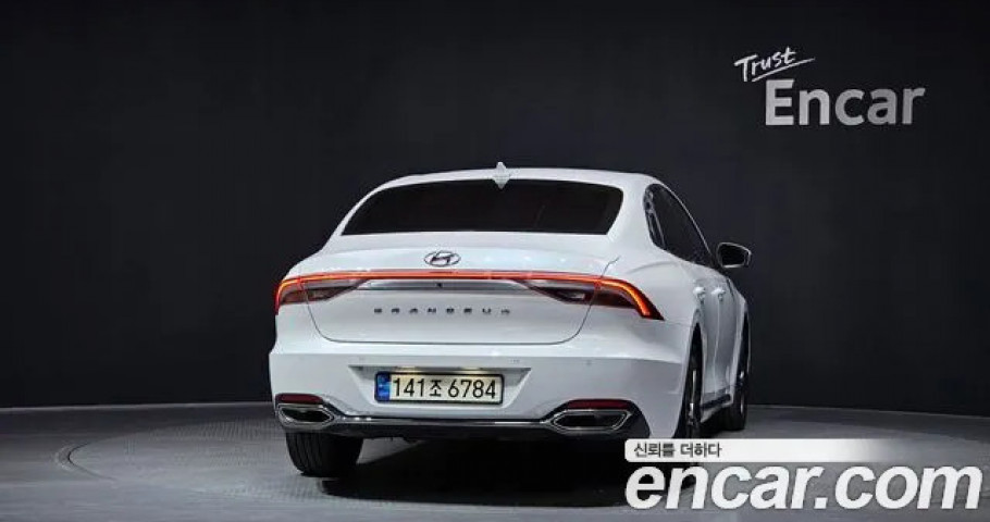 Hyundai Grandeur 