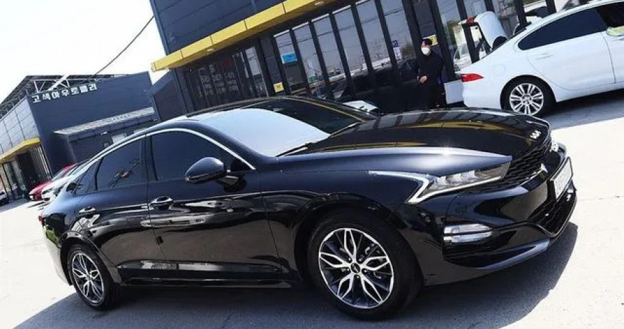 Kia K5 