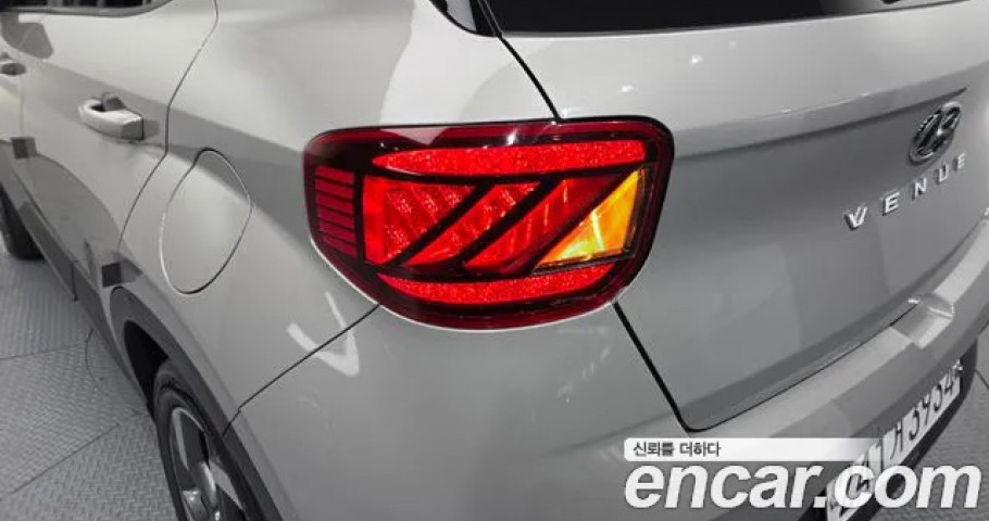 Hyundai Venue 