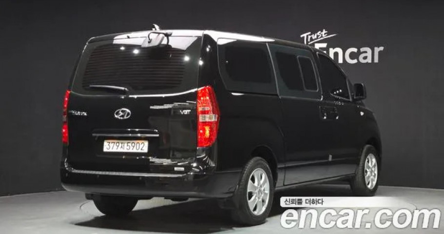 Hyundai Starex 