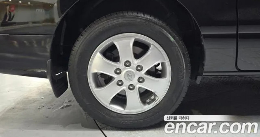 Hyundai Starex 