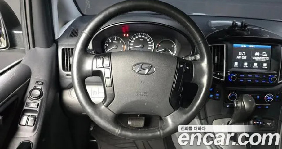 Hyundai Starex 