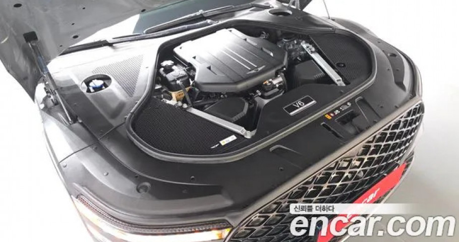 Genesis G90 