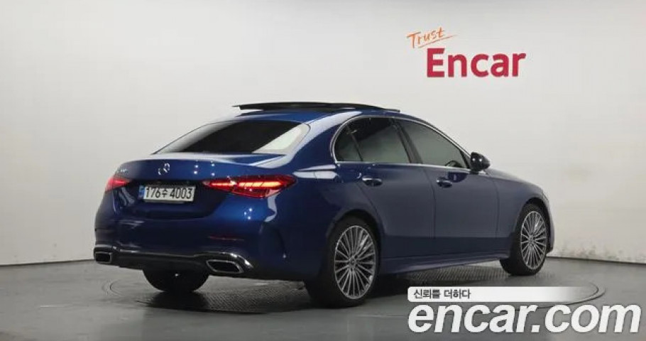 Mercedes-Benz C-Class 
