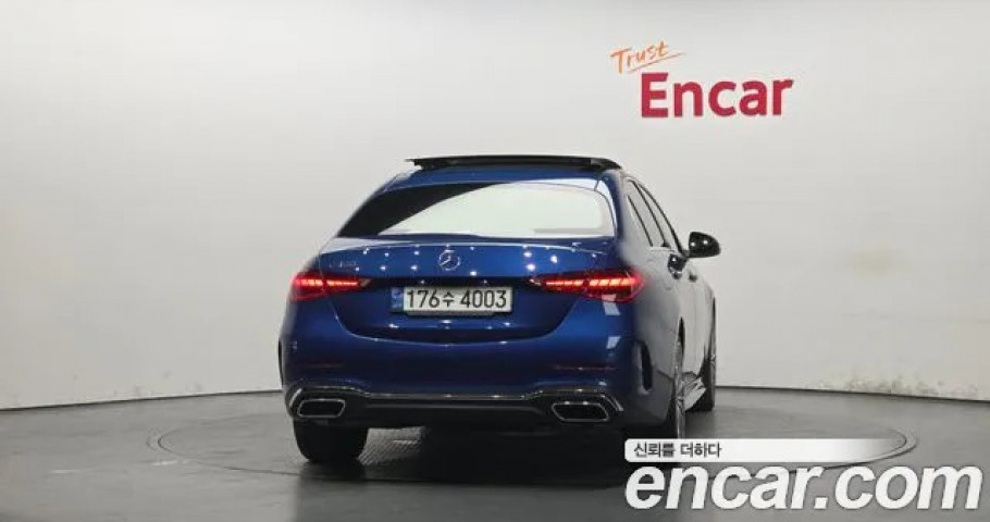 Mercedes-Benz C-Class 