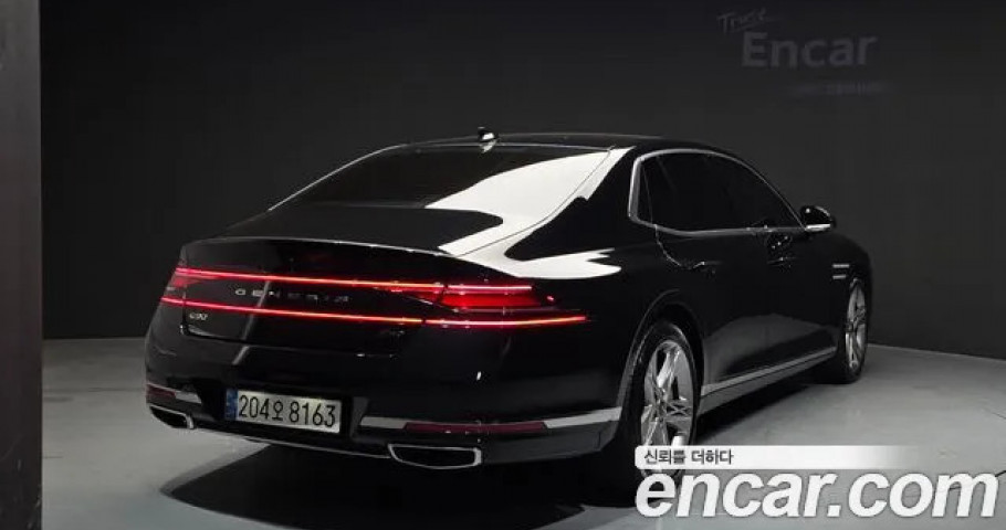 Genesis G90 
