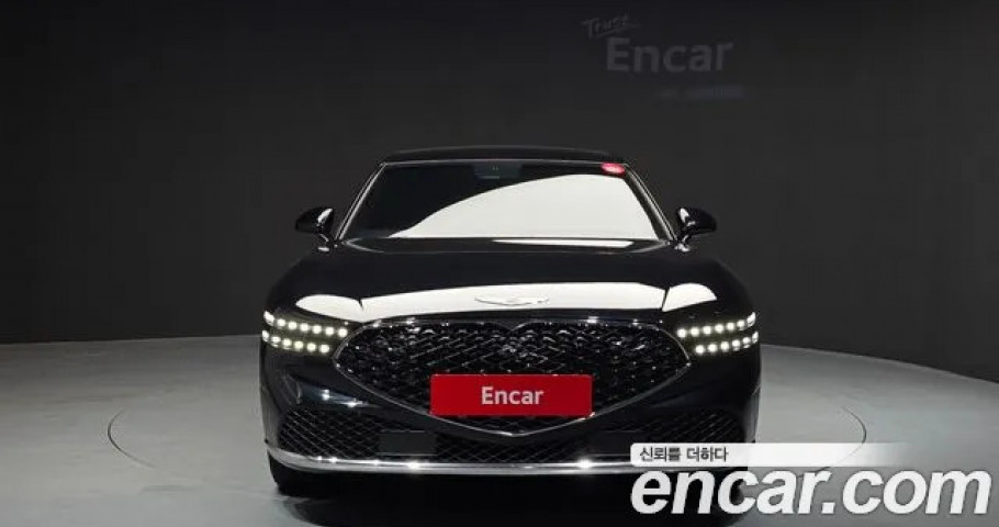 Genesis G90 