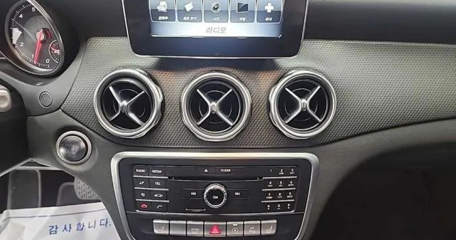 Mercedes-Benz Gla-Class 
