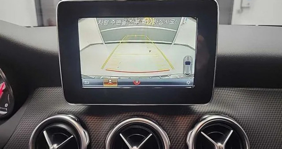 Mercedes-Benz Gla-Class 