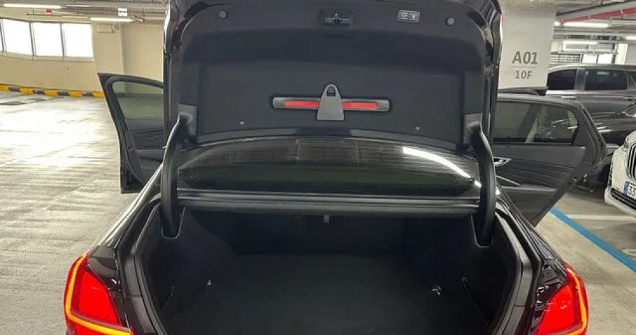 Kia K9 