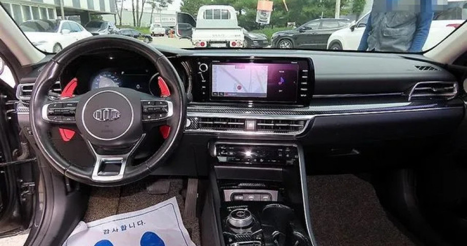 Kia K5 