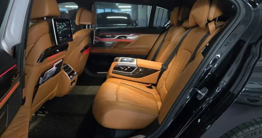 Bmw 7-Series 