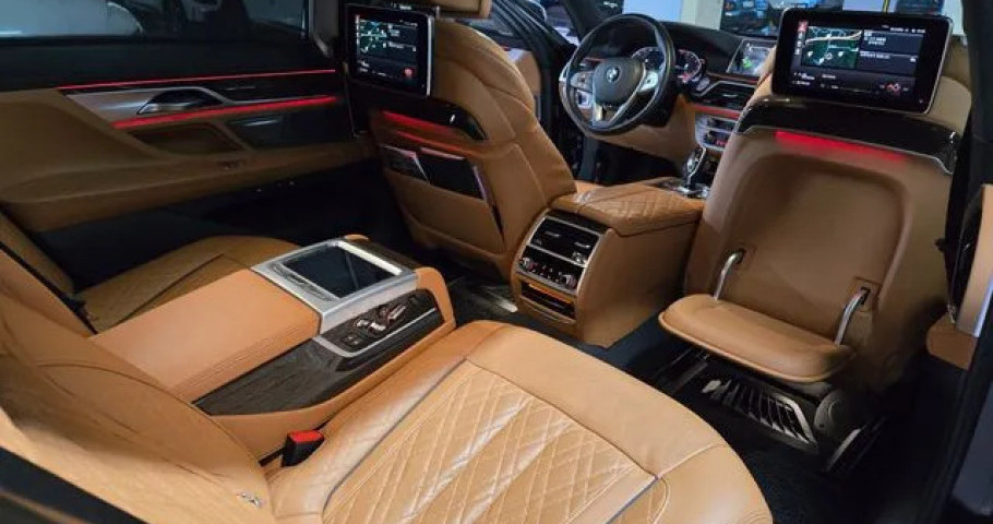 Bmw 7-Series 