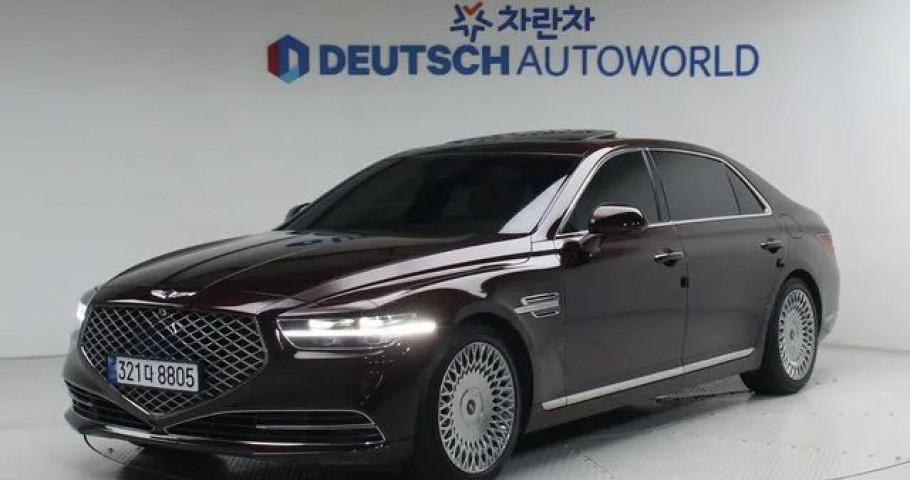 Genesis G90 