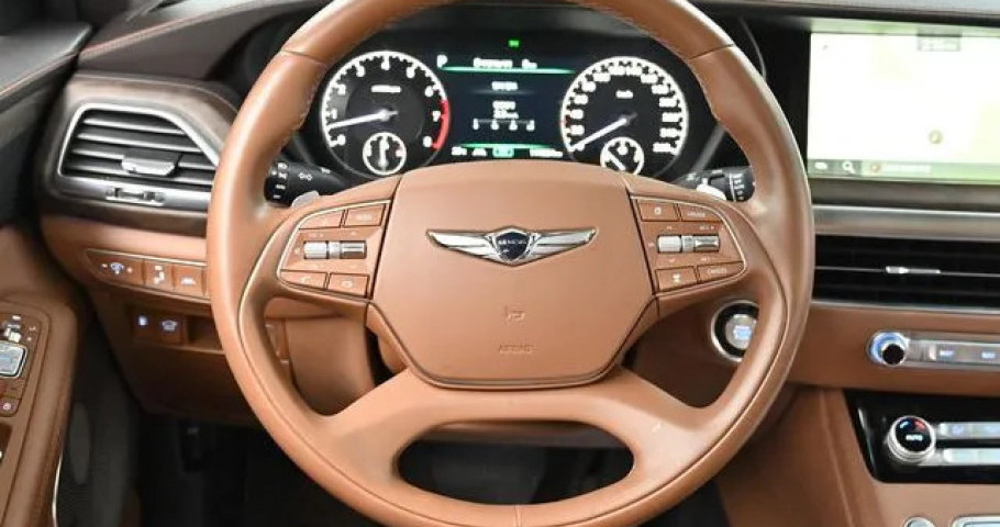 Genesis G90 